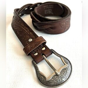 Angel Ranch Women’s Braided Acorn Western Leather Belt